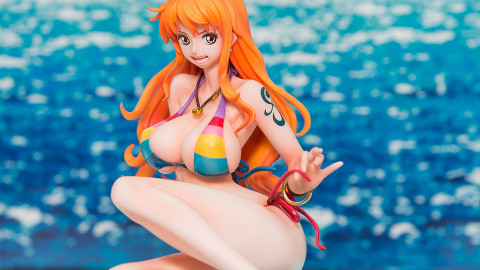 海贼王——娜美泳装手办